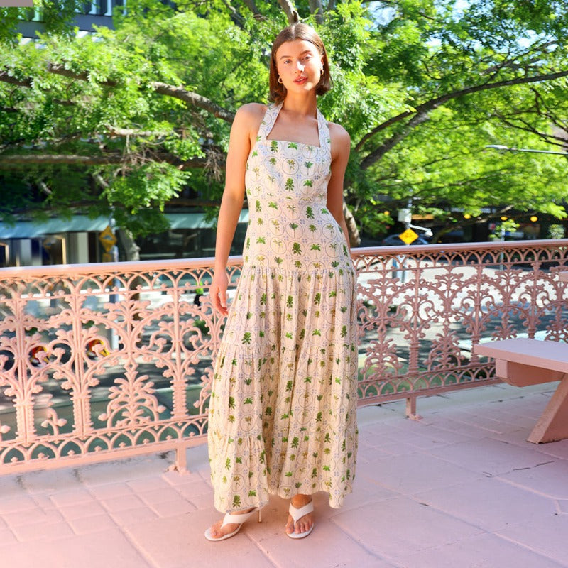 Women's dress: cross-border european and american style, sweet and elegant printed sleeveless halter dress, feminine open-back a-line maxi dress