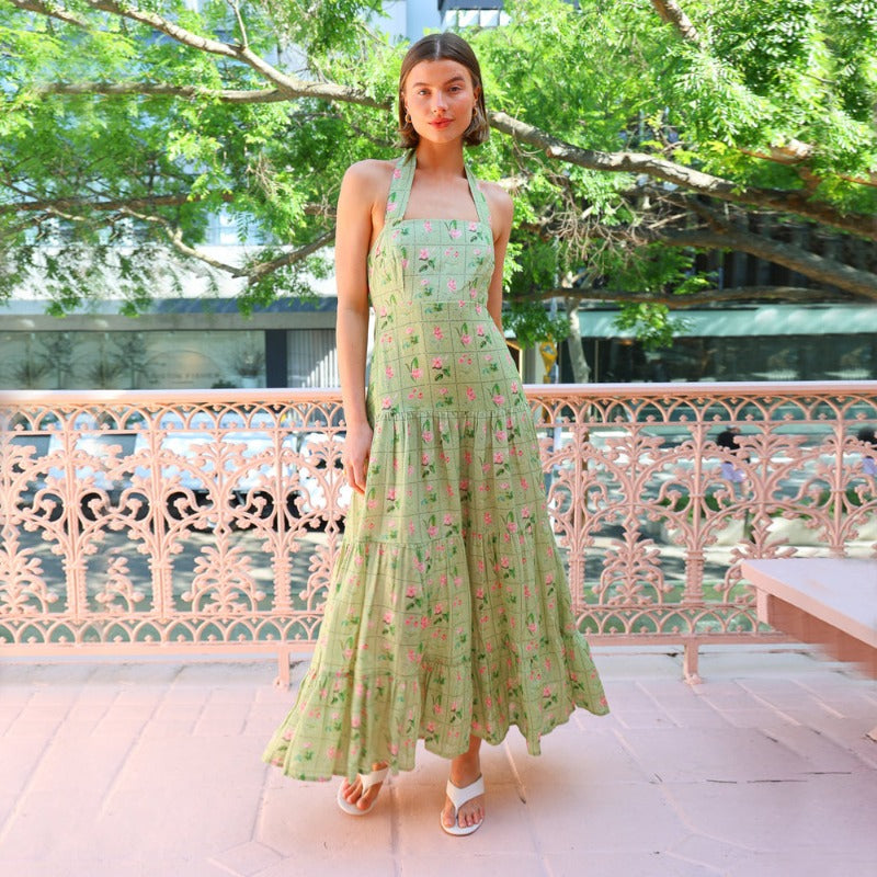 Women's dress: cross-border european and american style, sweet and elegant printed sleeveless halter dress, feminine open-back a-line maxi dress