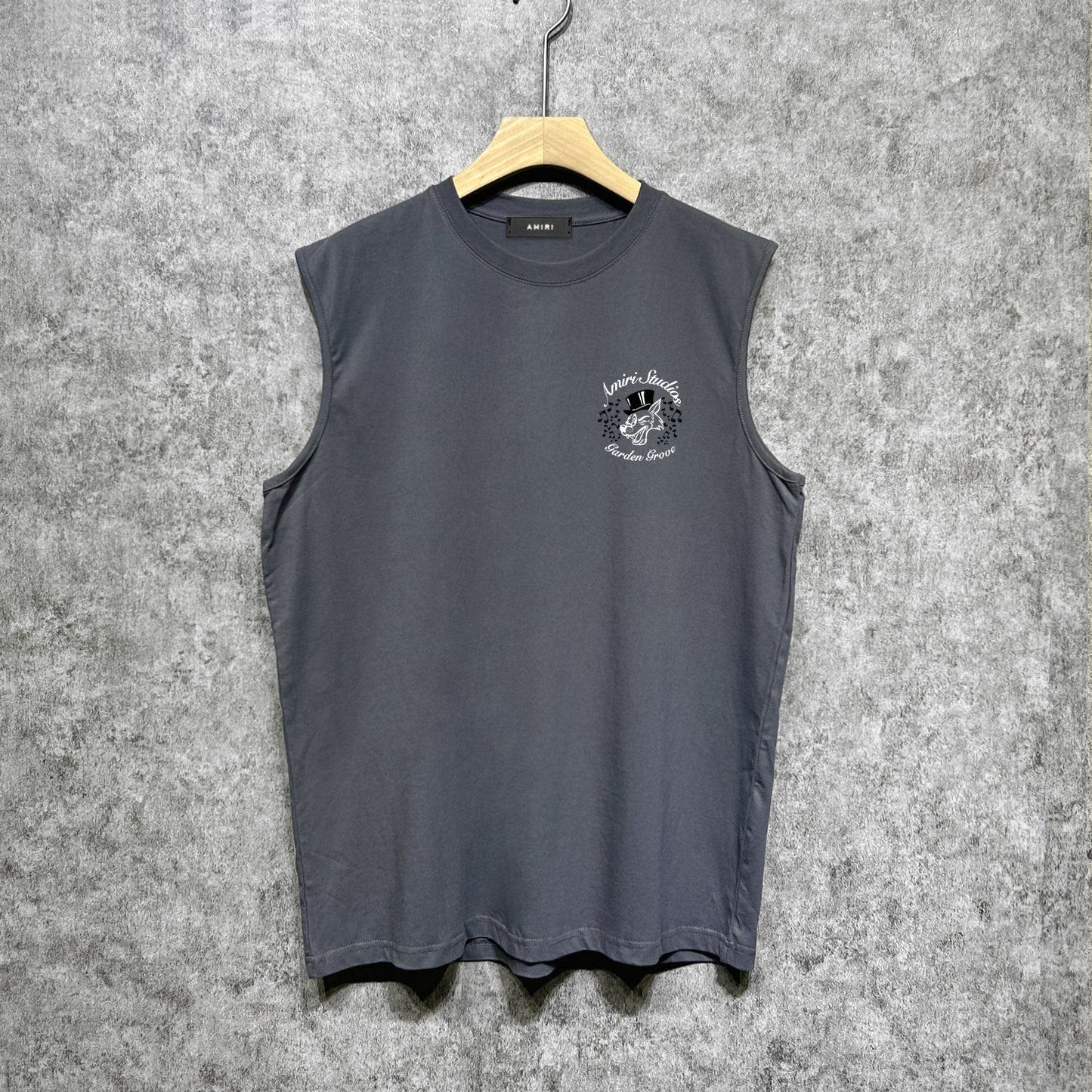 Amiri tank top hat big gray wolf printing